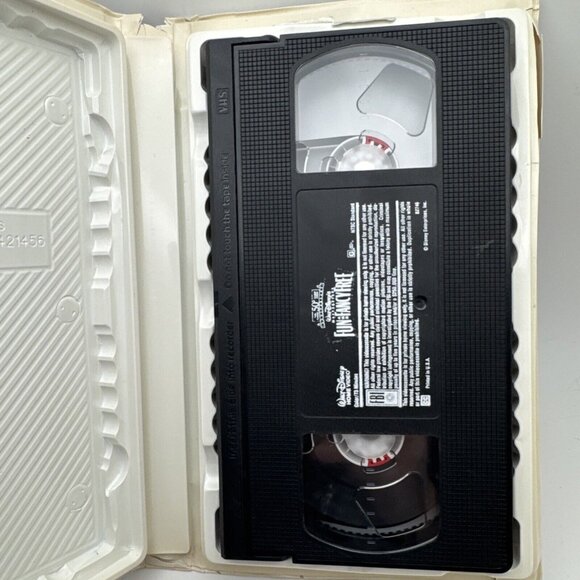 Disneys Fun and Fancy Free Mickey VHS - Picture 2 of 3